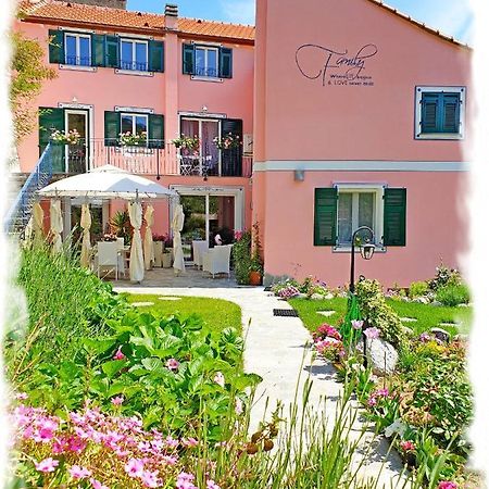 Casa Vacanze Family อัลบีโซลา ซูเพริโอเร ภายนอก รูปภาพ
